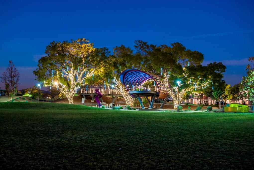King Size, Patio, Xbox, Great Park Irvine