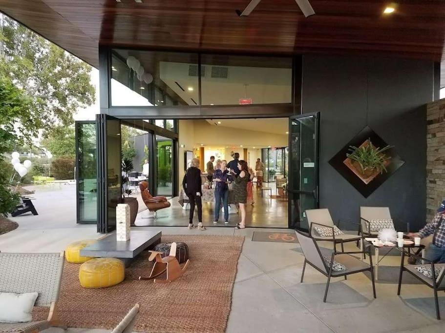 King Size, Patio, Xbox, Great Park Irvine
